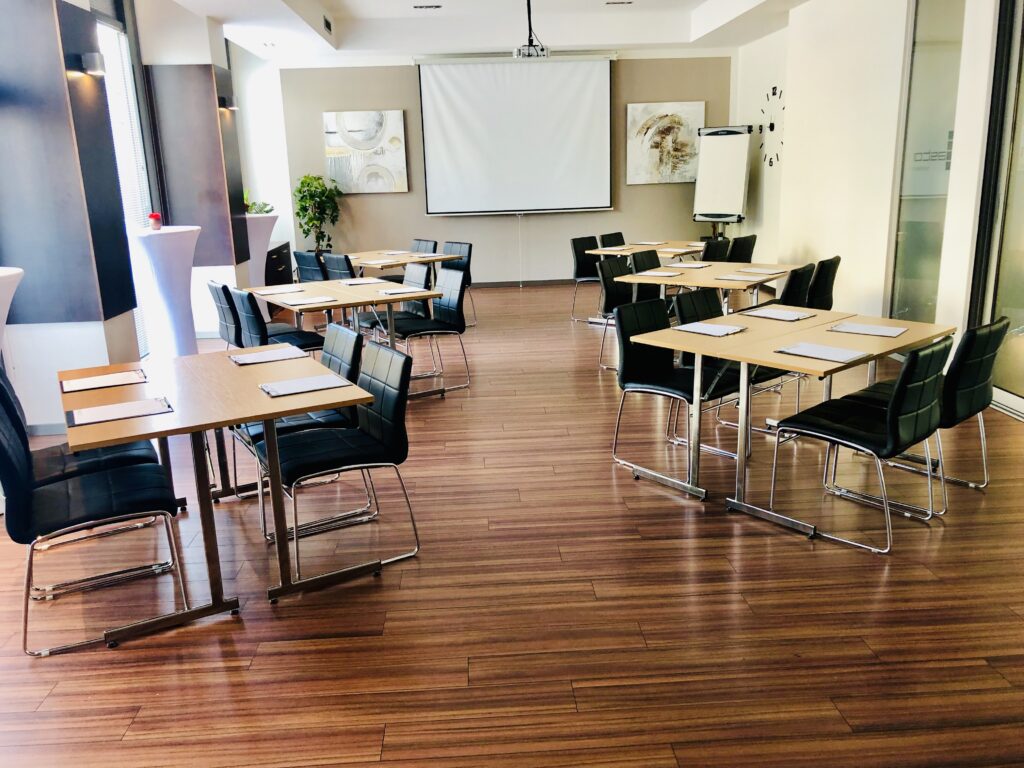 aston Škola max40 pax (8)